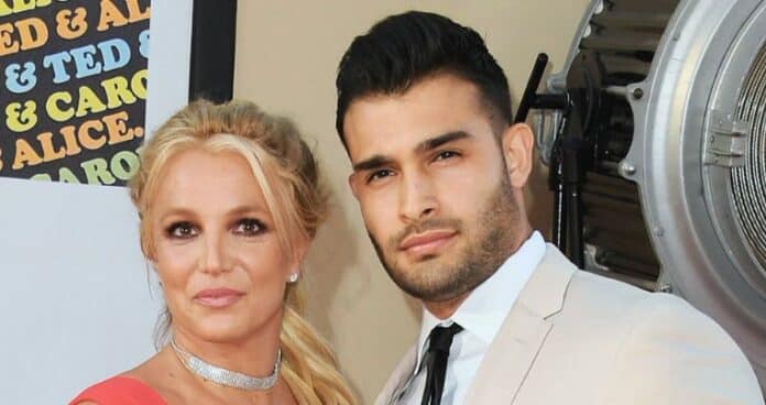 britney-spears-and-sam-asghari-over